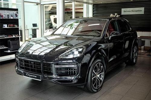 Porsche Cayenne Turbo mới hơn 9 tỷ đồng tại Việt Nam