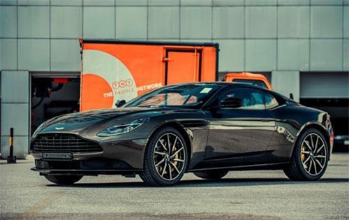 Cận cảnh Aston Martin DB11 giá hơn 16 tỷ tại Việt Nam