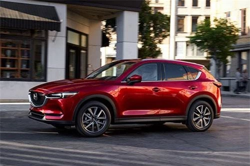 Mazda CX-5 có mức ưu đãi lên tới 100 triệu đồng.