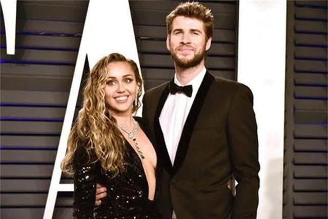 Nuối tiếc hành trình 10 năm yêu nhau của Miley Cyrus và Liam Hemsworth - 11