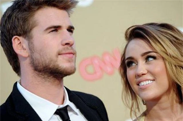 Nuối tiếc hành trình 10 năm yêu nhau của Miley Cyrus và Liam Hemsworth - 3