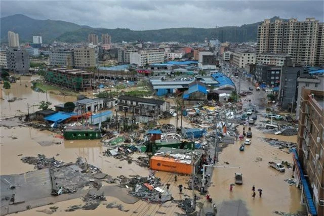Siêu bão Lekima đổ bộ Trung Quốc: 32 người chết, 16 người mất tích - 2