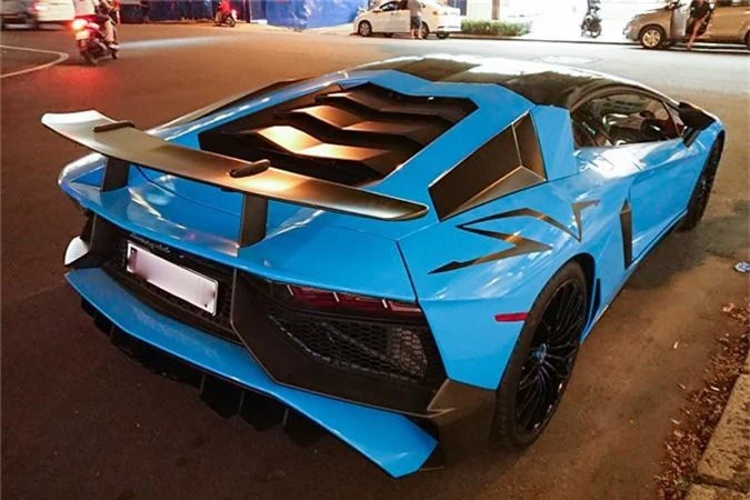 Sieu xe Lamborghini Aventador SV hon 30 ty tren pho Sai Gon-Hinh-8