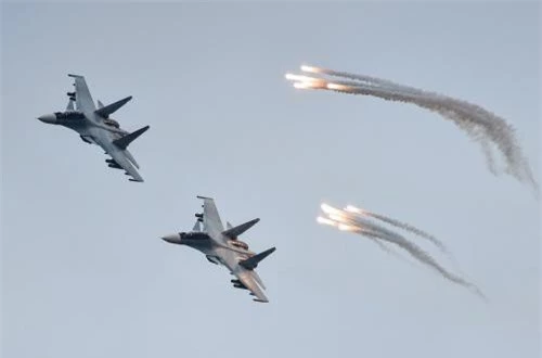 Biên đội tiêm kích Su-30SM. Ảnh: Bộ Quốc phòng Nga