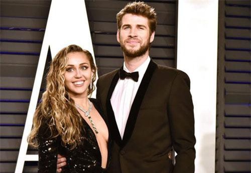 Liam Hemsworth được khen hơn hẳn Song Joong Ki khi đã có hành động này với vợ cũ hậu chia tay