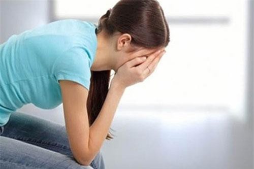 Ngày đầu tiên làm dâu, mẹ chồng đã ngồi dạy bảo chồng tôi cách đối xử với vợ nhưng từng lời bà nói ra lại khiến tôi đắng lòng muốn ly hôn