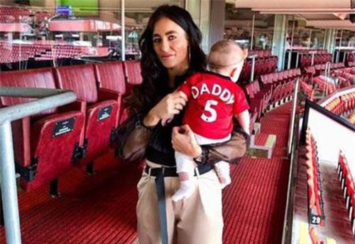 Vị hôn thê xinh đẹp của Maguire “tỏa sáng” trong ngày MU đại thắng Chelsea