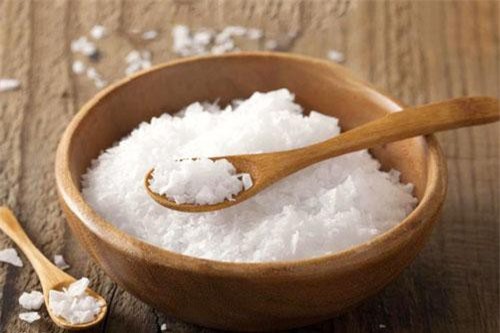 Đặt lọ muối đúng vị trí này đảm bảo lộc về ồ ạt, kéo may mắn đến, nghèo mấy cũng phát tài nhanh chóng