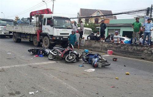 Long An: Truy tố tài xế container tông hàng loạt xe máy chờ đèn đỏ làm chết 4 người