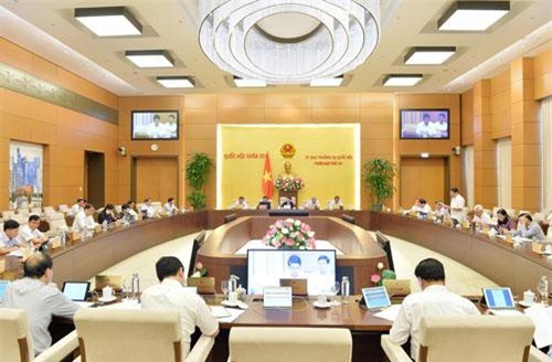 Chủ tịch Quốc hội: Ngân sách thì vơi, các quỹ thì nhiều