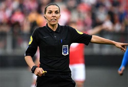 Tranh cãi chuyện trọng tài chính ở Siêu cúp châu Âu là nữ