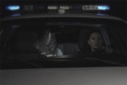 ‘Rùng mình’ trước khoảnh khắc cảnh sát Mỹ chạm trán với ma nữ