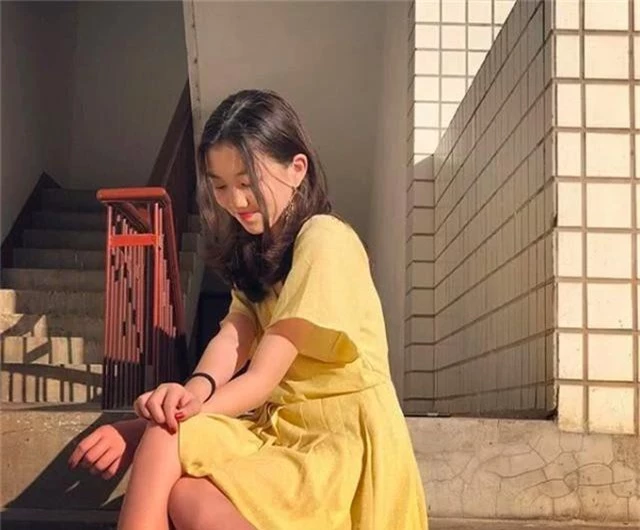 Ảnh đoàn tụ hiếm hoi của Vương Phi và con gái thứ hai - 4 Ảnh đoàn tụ hiếm hoi của Vương Phi và con gái thứ hai - 4