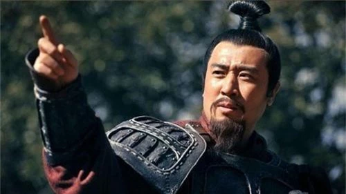 Tại sao sau khi Quan Vũ chết, Lưu Bị chỉ xử tội chết Lưu Phong mà không truy cứu Mã Siêu - Ảnh 1