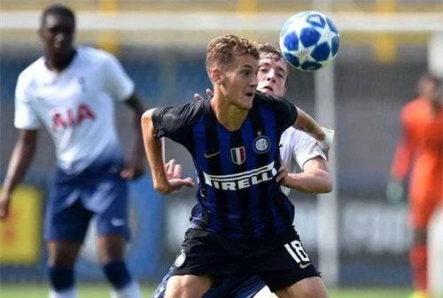Facundo Colidio gia nhập Sint-Truidense theo bản hợp đồng cho mượn từ Inter