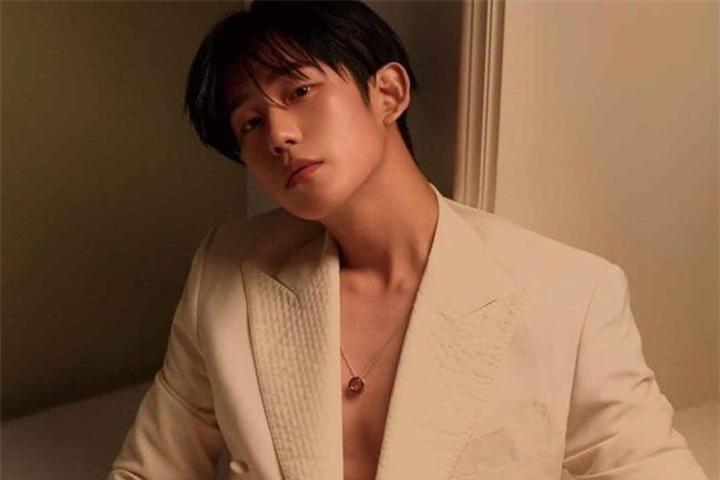 Jung Hae In tiết lộ lần thoát chết trong gang tấc