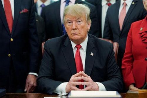 Ông Trump nói đòn thuế quan “giúp Trung Quốc nhiều hơn Mỹ”