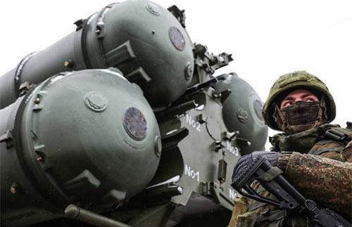 Choáng: Tên lửa S-400 của Nga hạ hơn 30 mục tiêu bay cùng lúc