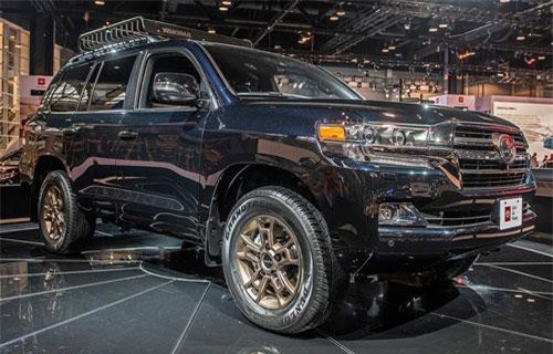 Cận cảnh Toyota Land Cruiser Heritage Edition 2020 giá 89.040 USD