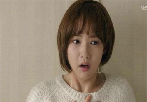 Sụp đổ hình tượng khi mẹ chồng đuổi mẹ đẻ về giữa đám cưới