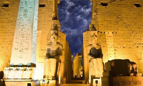 Ám ảnh những chuyện ma có từ ngàn năm trước