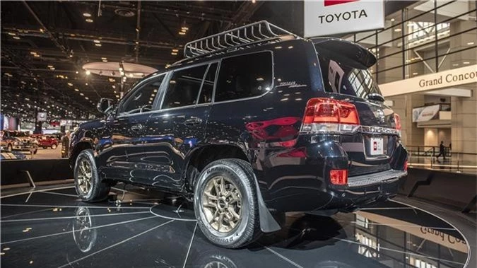 2020-toyota-land-cruiser-heritage-edition-1-1.jpg