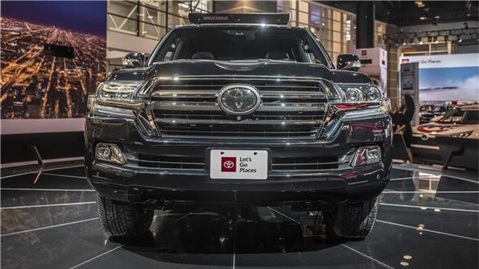 2020-toyota-land-cruiser-heritage-edition-1-5.jpg
