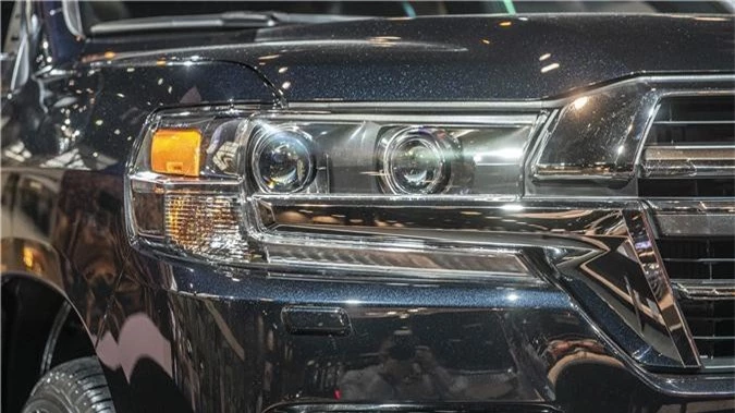 2020-toyota-land-cruiser-heritage-edition-1-8.jpg