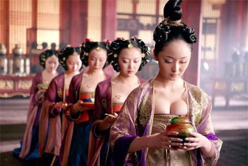 Vì sao cung nữ cực kỳ sợ được hoàng thượng sủng ái?