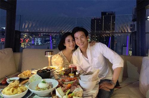 Ai ngờ tài tử "Chiếc lá bay" Push Puttichai lại lên kế hoạch kỹ thế này để có con, vợ còn tiết lộ chuyện chăn gối