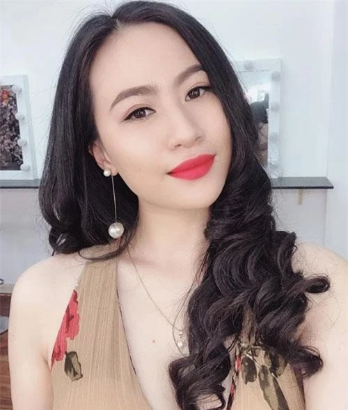 Hiện của Mimi và Quang Hải đều không đưa ra bất cứ bình luận nào về nghi vấn hẹn hò.