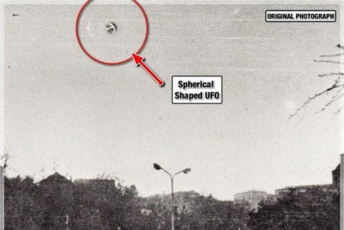 Kỳ bí bức hình quả bóng chứng minh UFO có thật