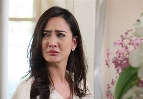 Từ câu nói vu vơ của cô hàng xóm, tôi sững sờ phát hiện ra toàn bộ sự thật phía sau việc mẹ chồng bị ốm nặng phải nằm viện cả tháng trời