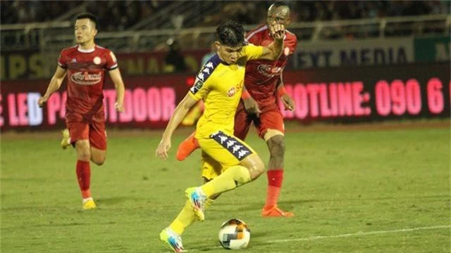 Vòng 21 V-League: Nóng bỏng cuộc chiến giành quyền trụ hạng - 1