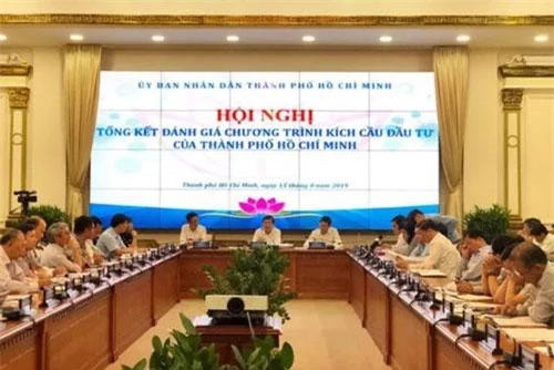 Hội nghị tổng kết chương trình kích cầu đầu tư của TP.HCM. (Ảnh: Báo Người động).