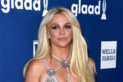 Britney Spears bị chỉ trích vì "khoe của"