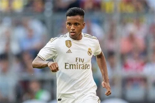 8. Rodrygo (Real Madrid, 18 tuổi).