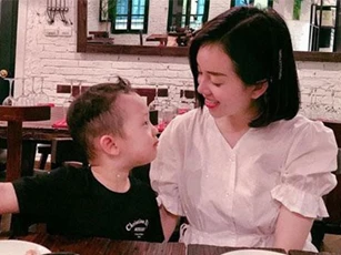 Sau 4 năm làm mẹ đơn thân, Ly Kute tự nuôi dưỡng con trai cao lớn phổng phao lại còn ăn nói chững chạc thế này