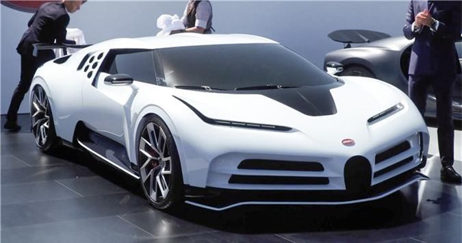Bugatti Centodieci 2020.