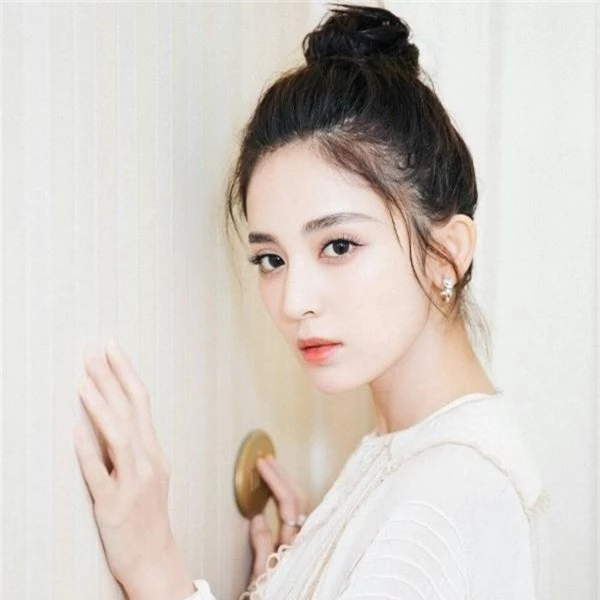 Top 4 mỹ nhân sở hữu đôi mắt đẹp nhất showbiz Hoa ngữ: Angela Baby xếp cuối, Dương Mịch phải thua 1 người - Ảnh 2.