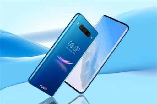 “Trái tim” của ZTE Nubia Z20 là vi xử lý Qualcomm Snapdragon 855 Plus 8 nhân với xung nhịp tối đa 2,96 GHz, GPU Adreno 640. RAM 6 GB/ROM 128 GB, RAM 8 GB/ROM 128 GB hoặc RAM 8 GB/ROM 512 GB, không có khay cắm thẻ microSD. Hệ điều hành Android 9.0 Pie, được tùy biến trên giao diện người dùng Nubia 7.0.