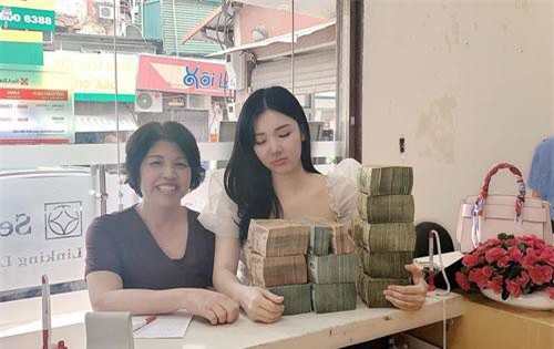Vừa định bán nhà Quang Lê mua tặng, Thanh Bi lại khoe tậu nhà tiền tỷ