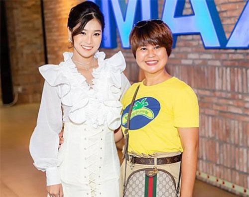 Hoàng Yến Chibi khoe mẹ trẻ trung, "phũ phàng" nói điều không ngờ về trò cưng của Đông Nhi