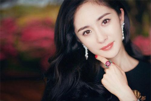 Con giáp nữ sinh vào ngày âm lịch này thì giàu có hưng thịnh, quý nhân luôn bên cạnh, tiền bạc nhiều vô kể