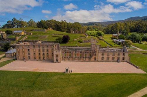 Sự thật giật mình trong thị trấn "ma ám" ở Australia