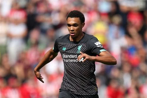 Hậu vệ phải: Trent Alexander-Arnold (Liverpool).