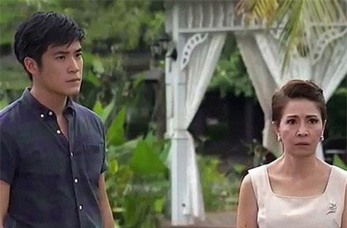 Mẹ vợ "chết đứng" khi vô tình nghe con rể gọi điện cho tình nhân ngay trong tiệc cưới, ngờ đâu con gái lại bình thản thú nhận gây sốc