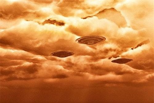 Khó tin những trường hợp nhìn thấy UFO sớm nhất trong lịch sử