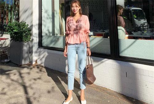 4 gợi ý biến tấu trang phục đi làm cực hay ho mà các nàng có thể diện