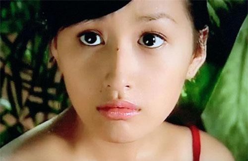 Chia sẻ hình ảnh trong veo năm 20 tuổi, Hoa hậu Mai Phương Thúy được khen "ngây thơ vô số tội"